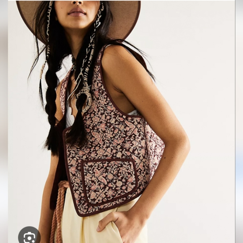 Free People Kensie Floral/Paisley Quilted Vest Size Small Brown/Tan/Pink
